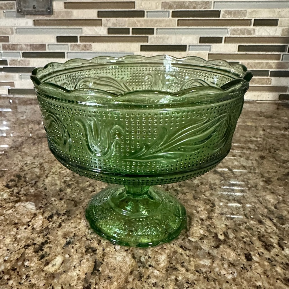 Vintage E.O Brody Co. Emerald Glass Pedestal Candy Dish!